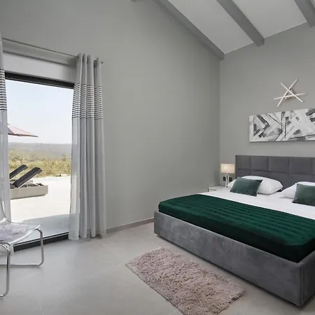 Villa Infinity